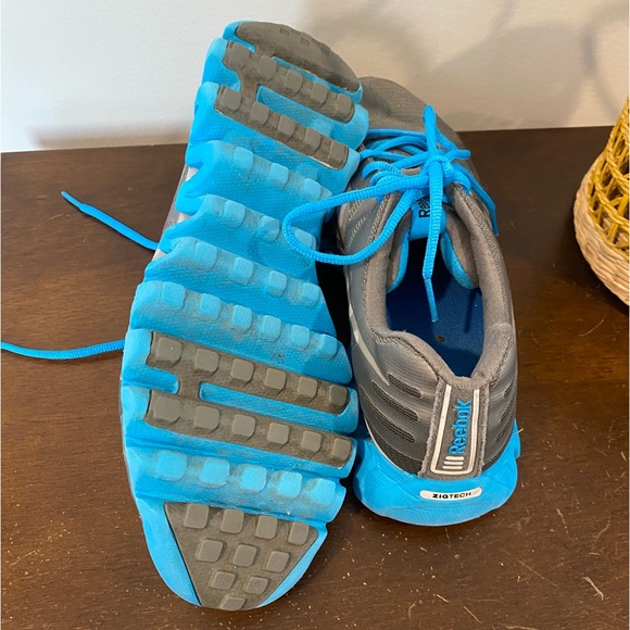 REEBOK ZIGTAG SHARK RUNNERS - Picture 4 of 6